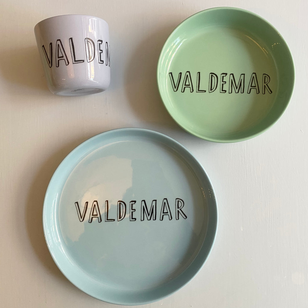 Plate with "Liebe" letters