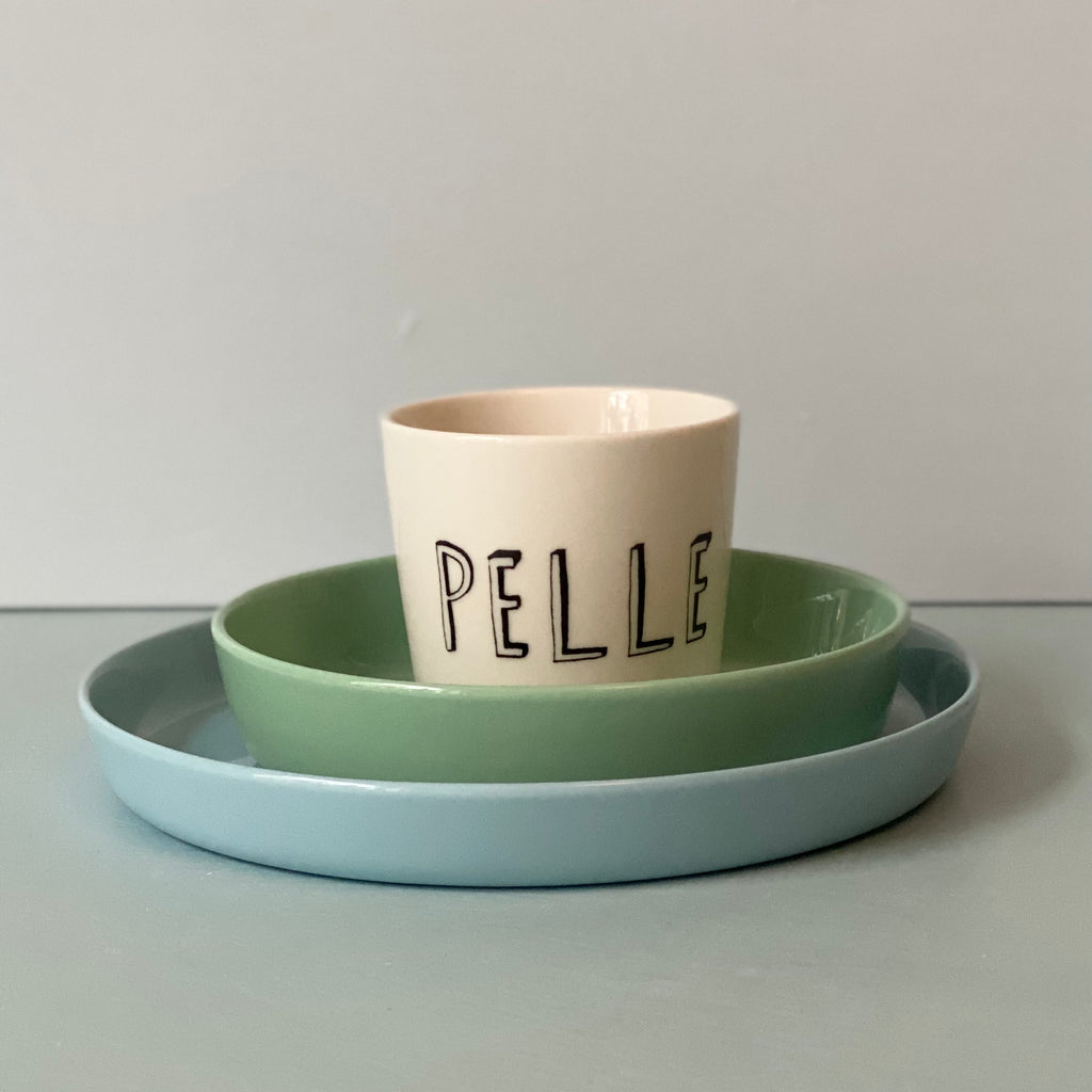 Plate with "Liebe" letters