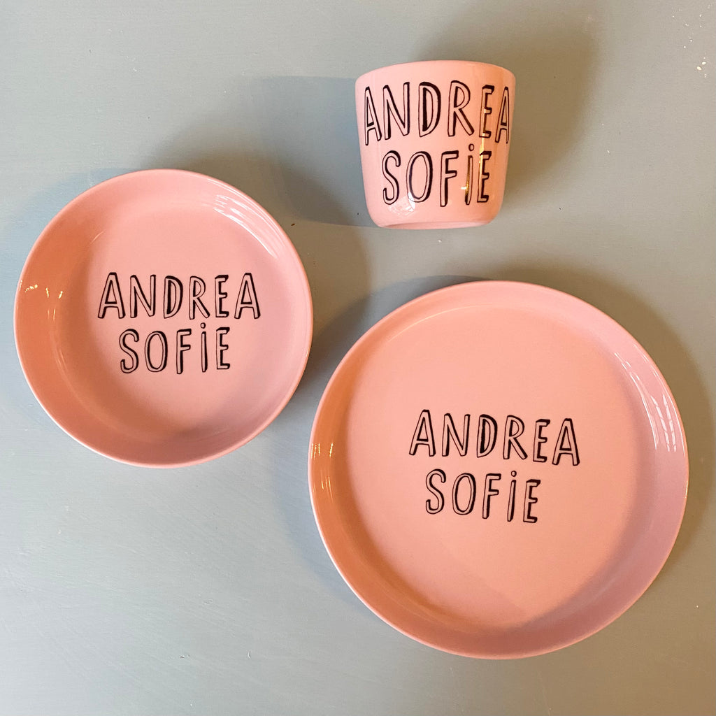 bowl with "Liebe" letters