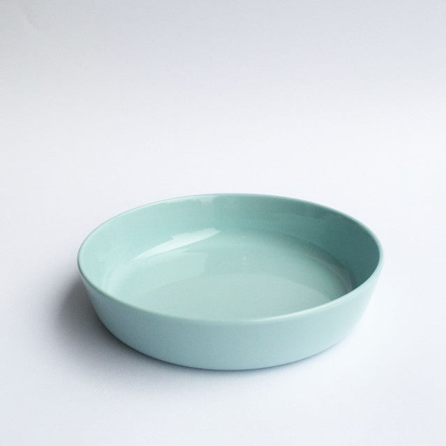 bowl with "Liebe" letters