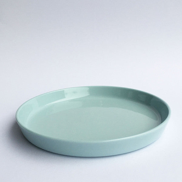 Pastelfarvet børneservice i porcelæn fra Liebe